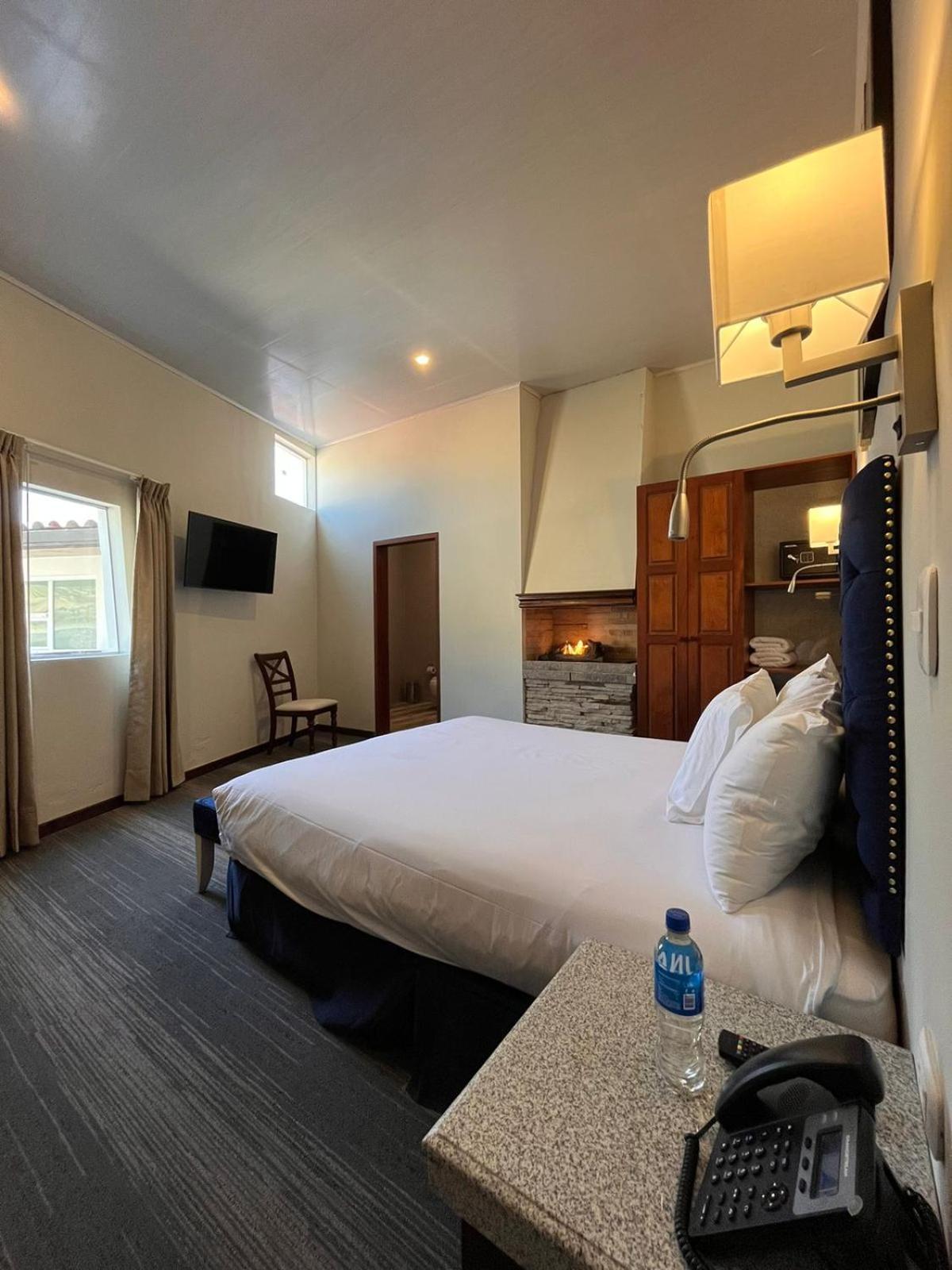 Hotel Puerta Del Sol Colca Yanque エクステリア 写真